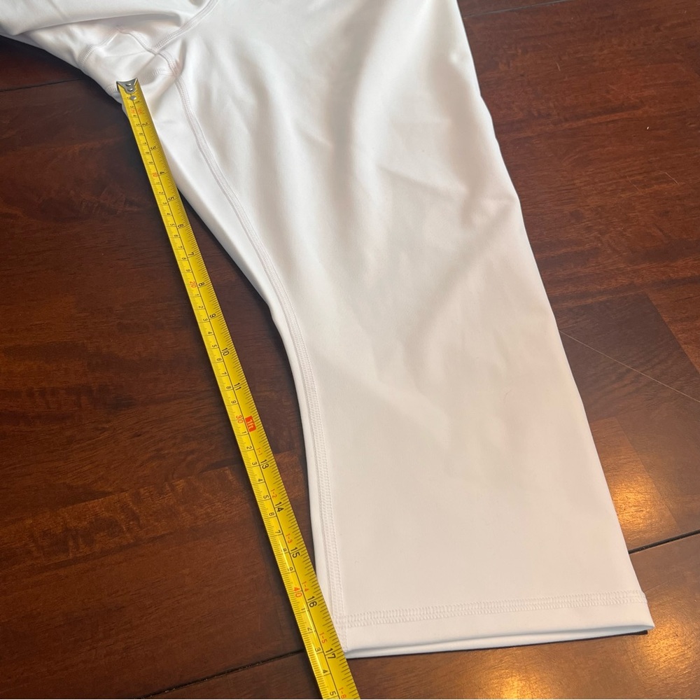 Athleta Elation Capri White Size 1X Cropped Leggings 17” Inseam - Picture 11 of 11